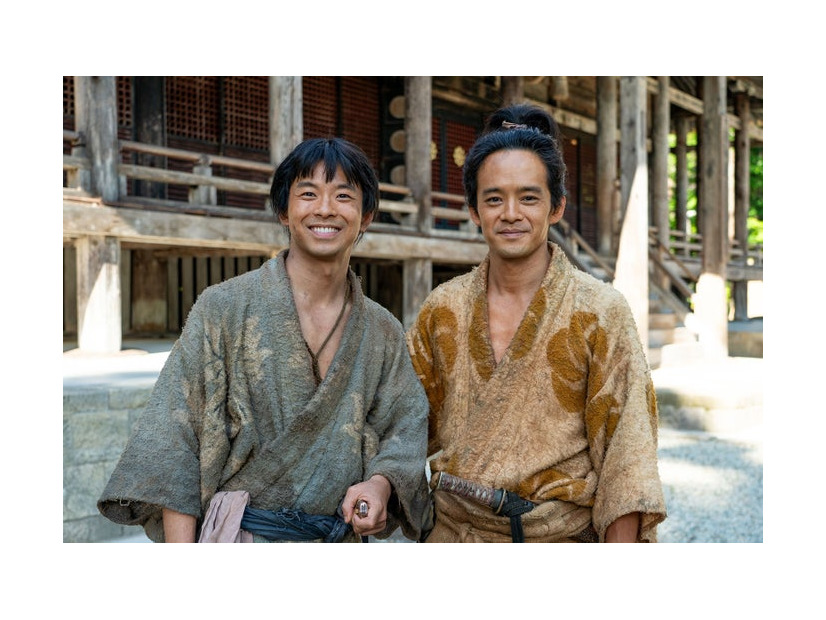仲野太賀、池松壮亮（C）NHK