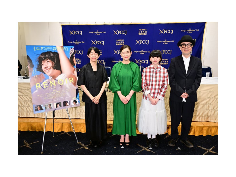 早川千絵監督、石田ひかり、鈴木唯、リリー・フランキー（提供写真）