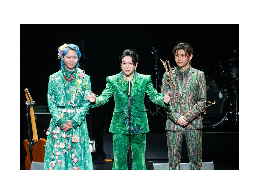Mrs. GREEN APPLE／撮影：田中聖太郎写真事務所