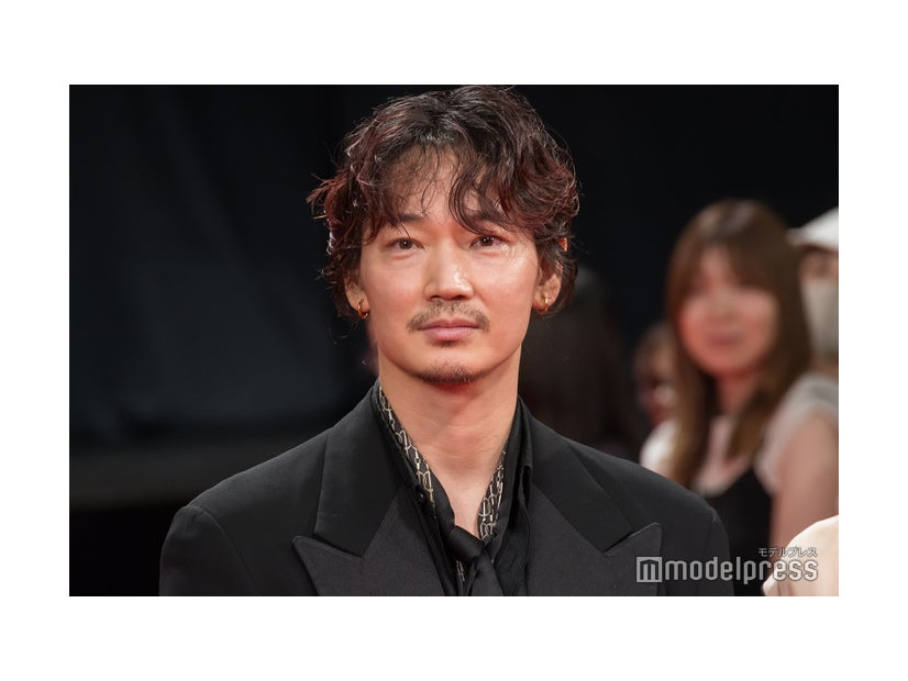 綾野剛（C）モデルプレス