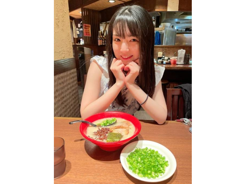 道重さゆみ、すっぴんでラーメンを堪能！ニコニコSHOTに「かわいすぎっ」「良い表情してる」の声