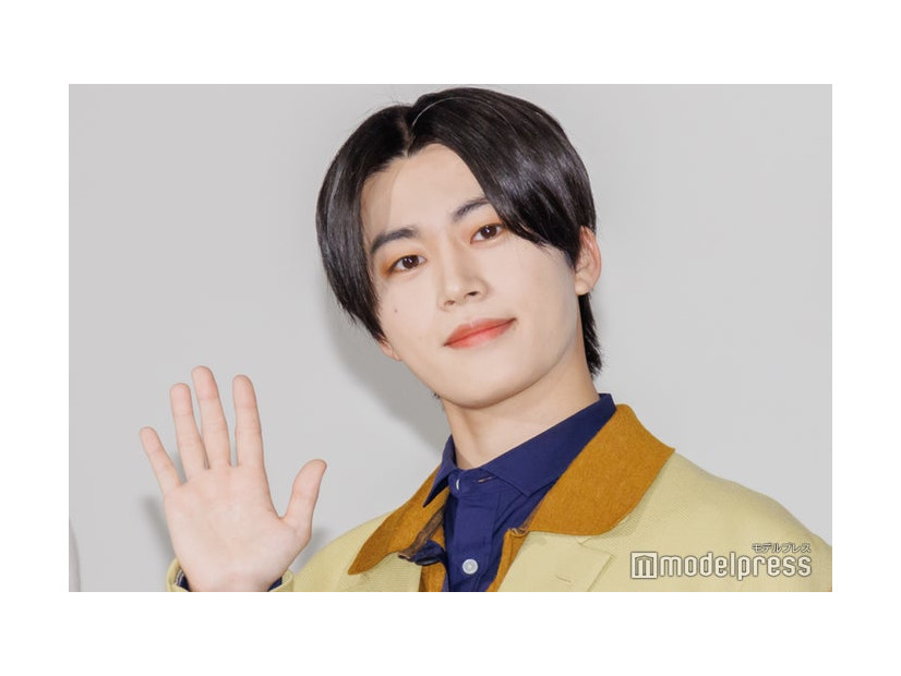 暗髪の木全翔也（C）モデルプレス