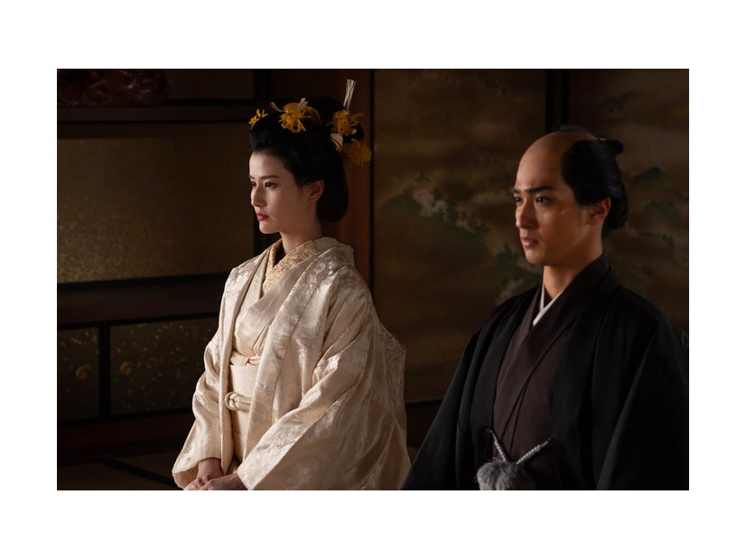 橋本愛、横浜流星「べらぼう～蔦重栄華乃夢噺～」第25話（C）NHK