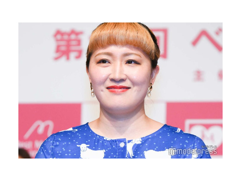 金髪の丸山桂里奈（C）モデルプレス