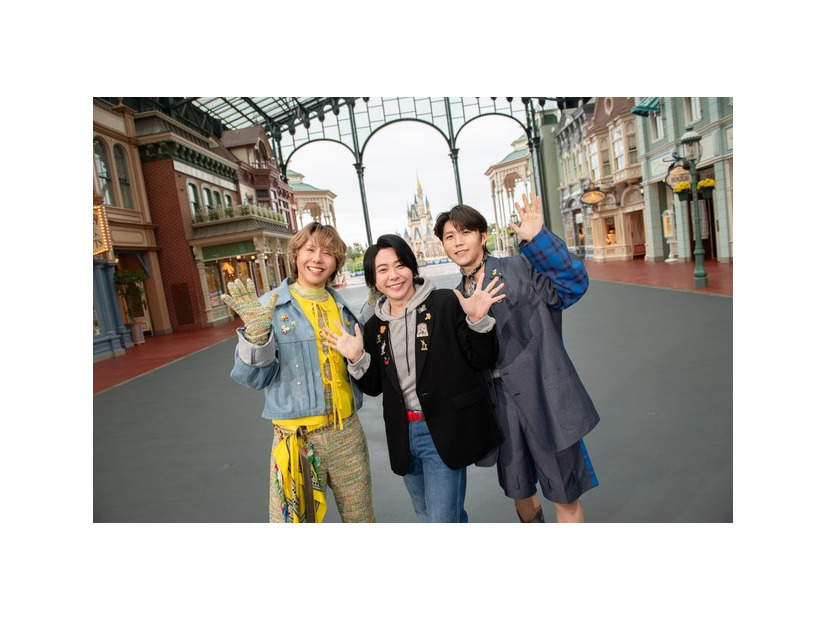 ついに判明！「サマー・クールオフat Tokyo Disney Resort」のテーマソングのタイトルは、「Carrying Happiness」に決定！