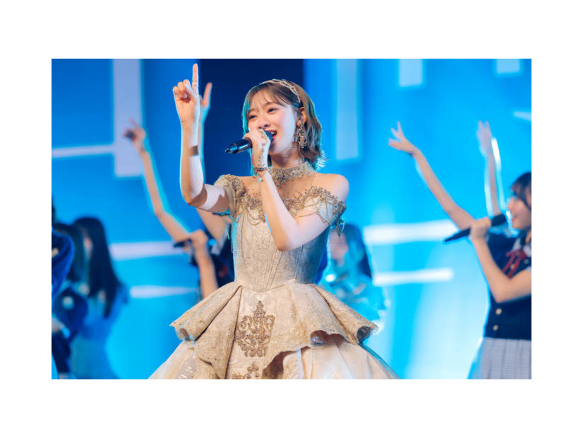 富田鈴花、日向坂46卒業セレモニーで笑顔と涙のパフォーマンス「生まれ変わってもまた二期生がいい」