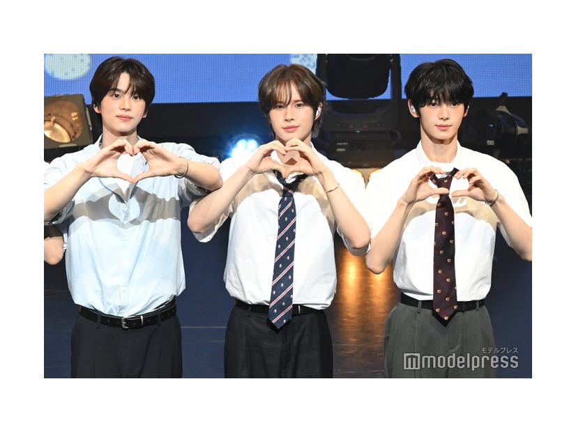 （左から）SHINYU（シンユ）、KYUNGMIN（ギョンミン）、HANJIN（ハンジン） （C）モデルプレス