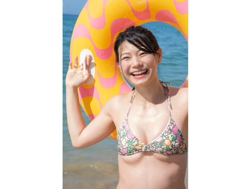ときちゃん、笑顔が眩しい水着SHOTにドキッ！台湾で撮影した“超絶脱ぎっぷり”の2nd写真集発売決定