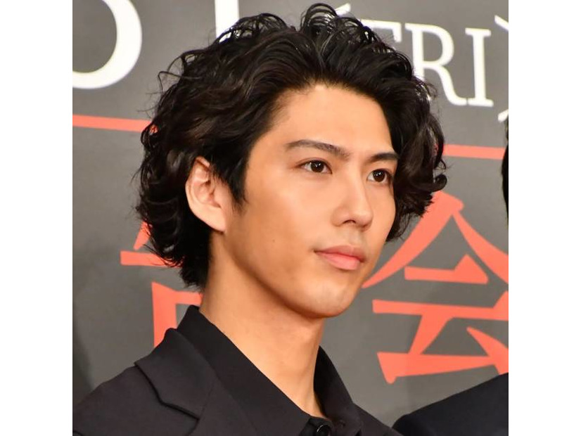 賀来賢人、芸人の“本当に尊敬している”こととは？「カメラ外のところを見るのが好きで」