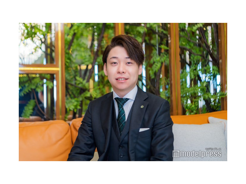 山崎隼人氏「バルセロナグループ」（C）モデルプレス