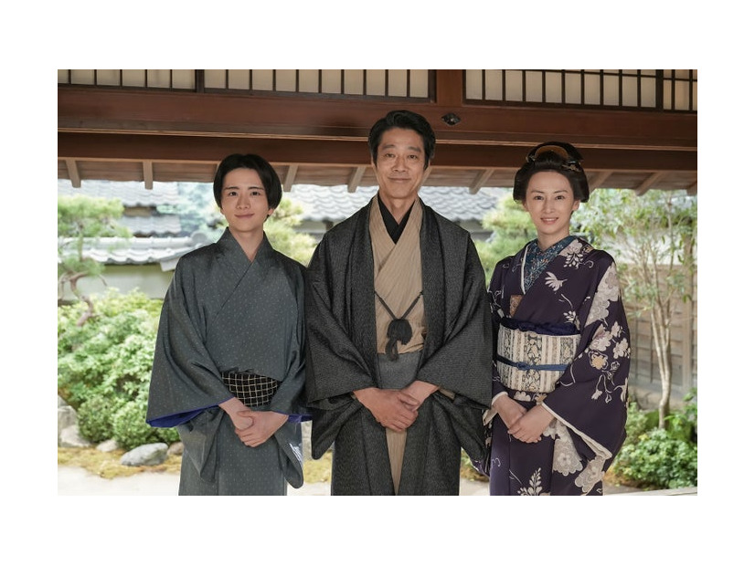 板垣李光人、堤真一、北川景子（C）NHK