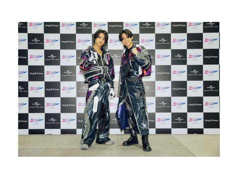 囲み取材に応じたKing ＆ Prince／高橋海人、永瀬廉（提供写真）