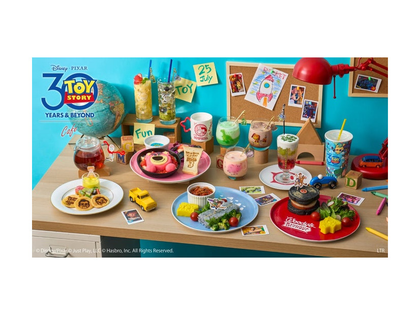 「トイ・ストーリー」OH MY CAFE（C）Disney/Pixar （C）Just Play,LLC Mr.Potato Head & Mrs. Potato Head are trademarks of Hasbro used with permission.  （C）Hasbro. All Rights Reserved.
