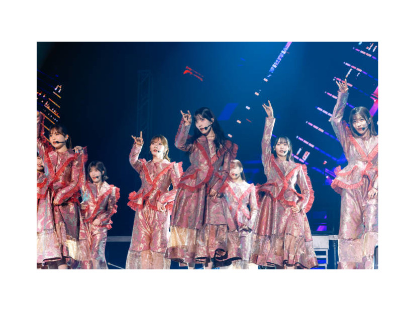 櫻坂46、“史上最少人数”BACKSメンバーの魅力が爆発！夏の暑さにも負けないパワフルなステージを展開
