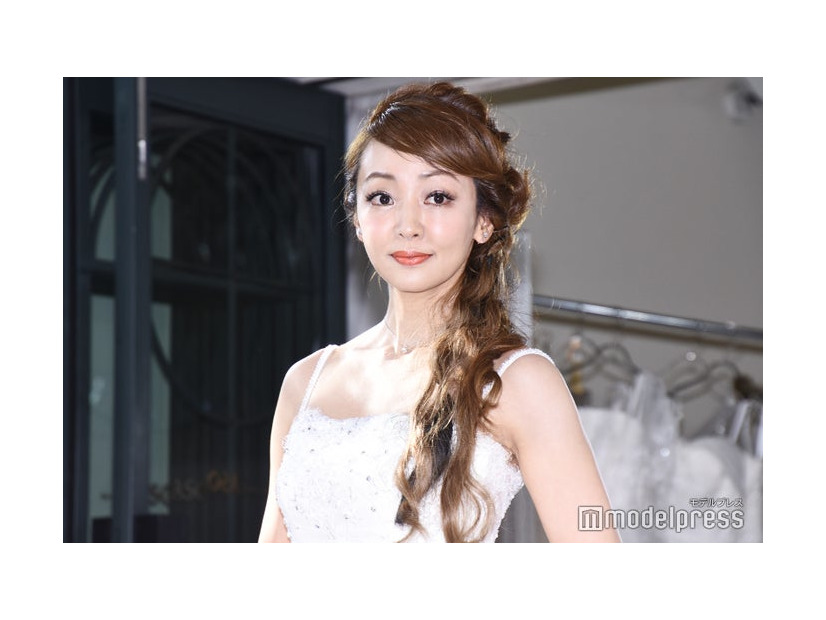 ロングヘアの神田うの／2018年撮影 （C）モデルプレス