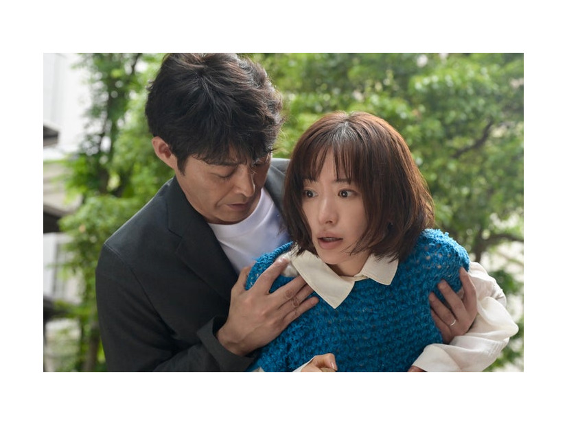 安田顕、松本まりか「奪い愛、真夏」第1話（C）テレビ朝日
