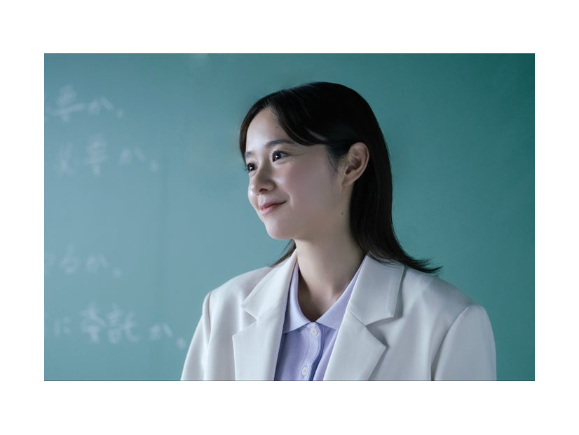 堀田真由「僕達はまだその星の校則を知らない」（C）カンテレ