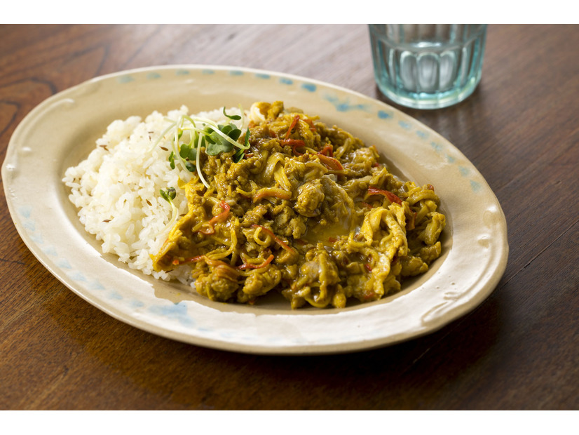 カレーに絡むふわふわ卵は、幸せの味！10分で完成「プーパッポンカレーキーマ」