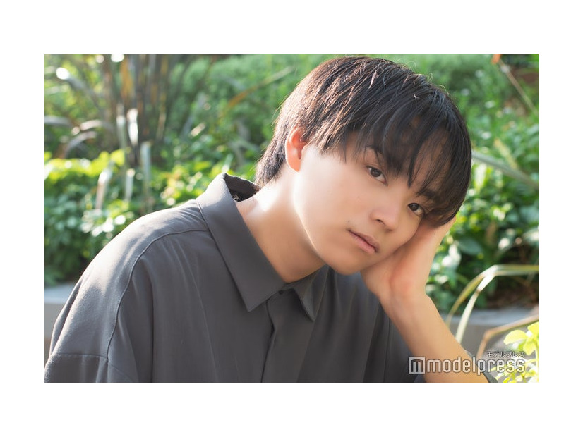 モデルプレスの取材に応じた市川滉太さん（C）モデルプレス
