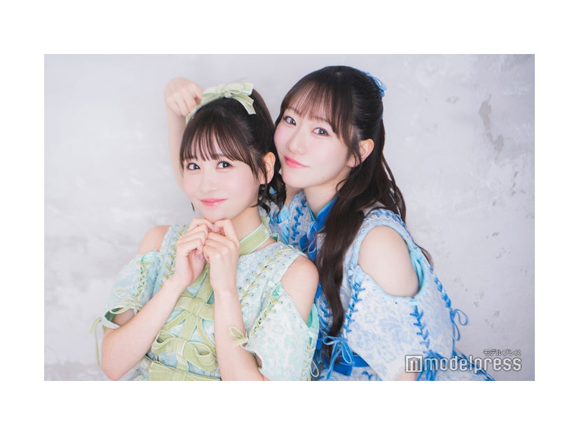櫻井優衣、真中まな（C）モデルプレス