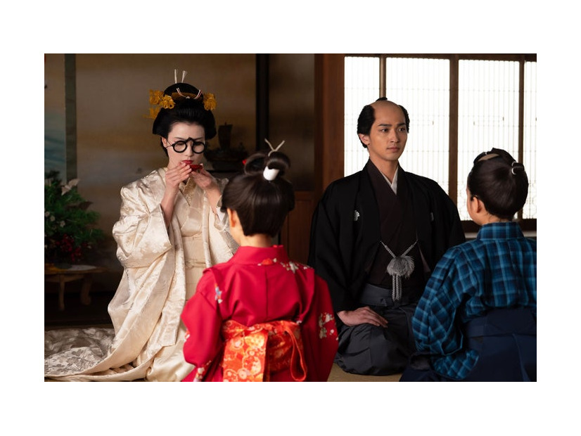 橋本愛、横浜流星「べらぼう～蔦重栄華乃夢噺～」第25話（C）NHK