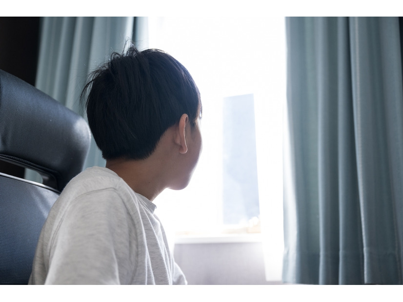 「なんで私だけこんな目に…」仕事、育児、自己啓発、すべてを頑張って「燃え尽きた」ワーママをさらに襲った「息子の不登校」