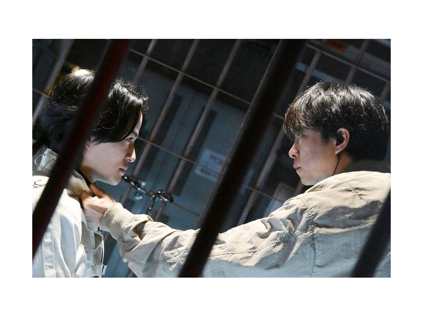 菊池風磨、櫻井翔「放送局占拠」第8話（C）日本テレビ