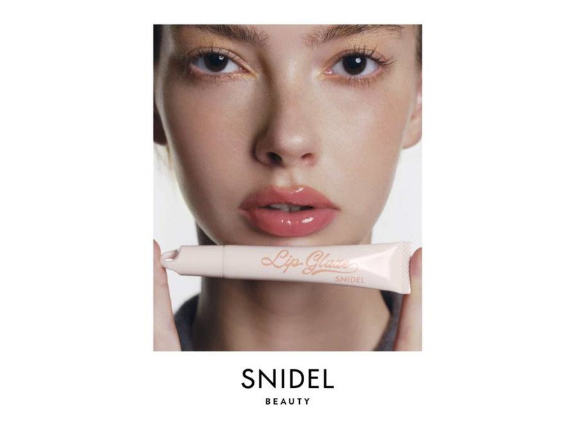 SNIDEL BEAUTY、ガラスのようなつや感を生み出すプランプリップグロスが新登場