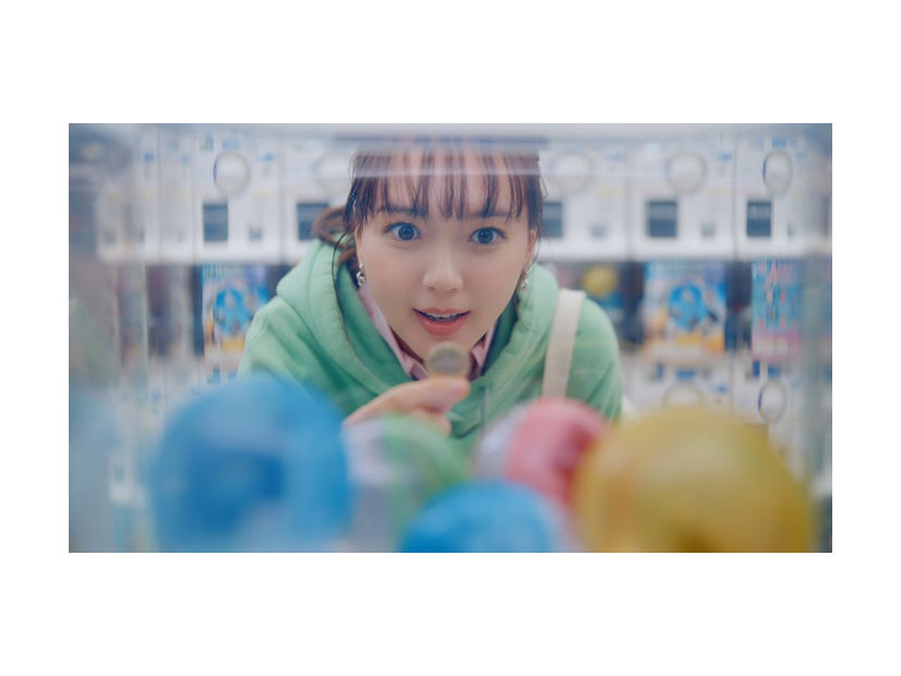 多部未華子／セット500「カプセルトイ」篇（提供写真）