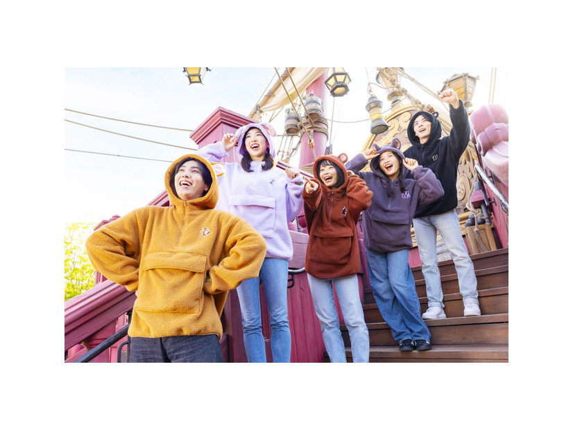 東京ディズニーシー「ファンタジースプリングス」の世界観あふれる新グッズが登場！みんなで着られるパーカーやマフラーも
