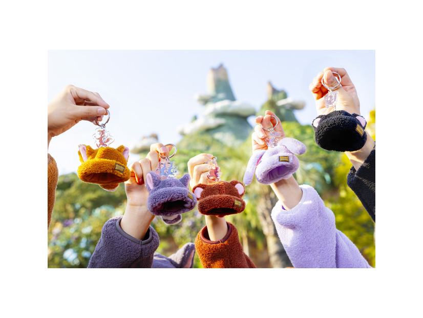 東京ディズニーシー「ファンタジースプリングス」の世界観あふれる新グッズが登場！みんなで着られるパーカーやマフラーも