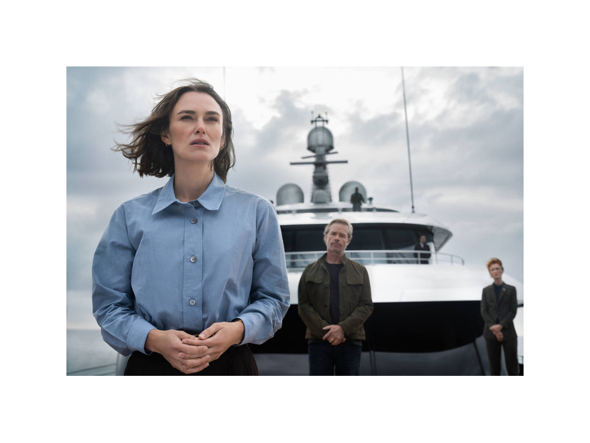 Netflix映画『第10客室の女』10月10日独占配信