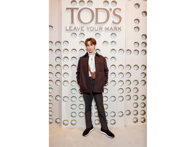渡辺翔太（C） TOD’S