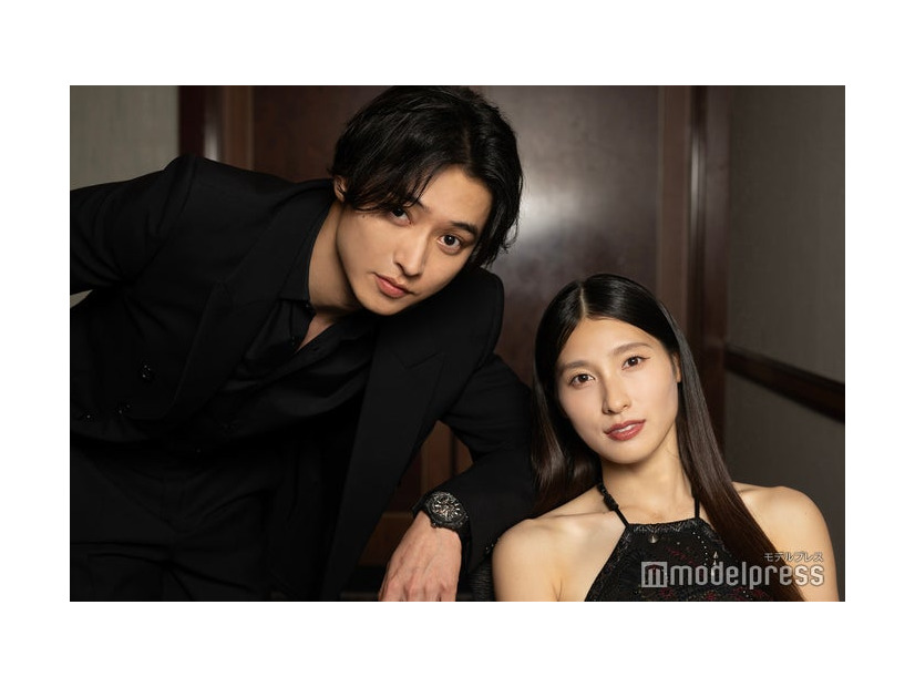 モデルプレスのインタビューに応じた山崎賢人、土屋太鳳（C）モデルプレス