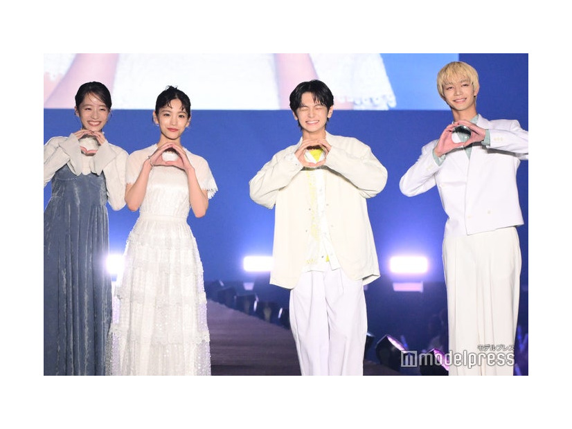 （左から）池端杏慈、當真あみ、齋藤潤、吉澤要人（C）モデルプレス
