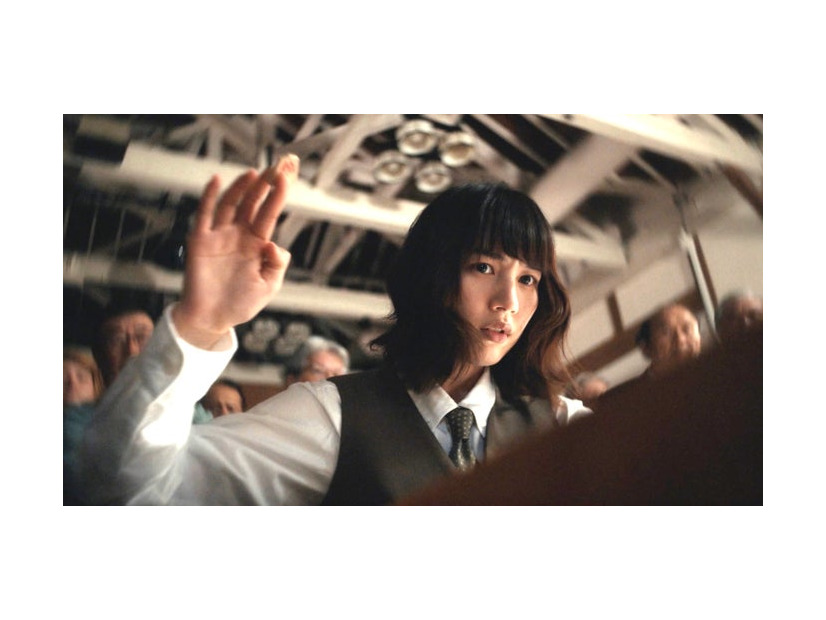 のん「MISS KING / ミス・キング」第3話場面写真（C）AbemaTV, Inc.