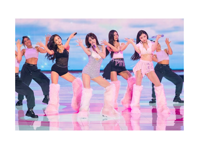 TWICE（左から）ジヒョ、モモ、ツウィ、ナヨン／Photo by Getty Images