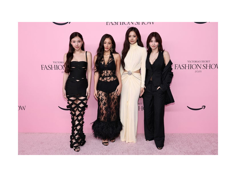 TWICE（左から）ナヨン、ジヒョ、ツウィ、モモ／Photo by Getty Images