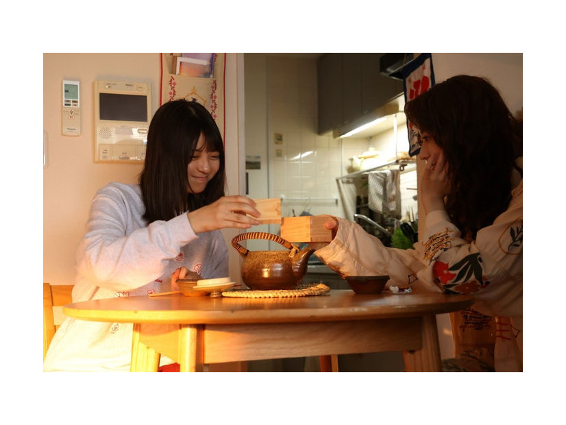 冨里奈央、岩本蓮加「ふたりエスケープ」第3話（C）田口囁一・一迅社／「ふたりエスケープ」製作委員会