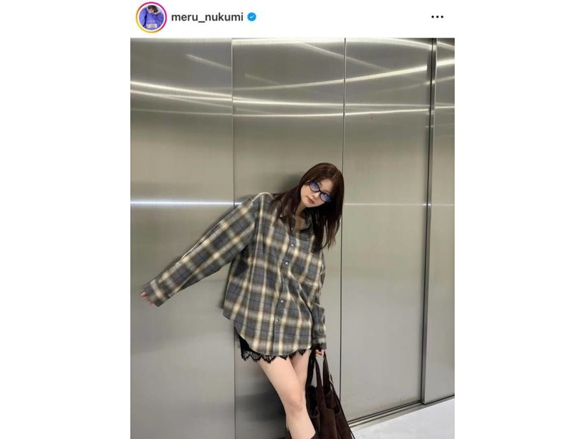 「足ながーい！」めるる、美脚を大胆披露！秋のオーバーシャツコーデに反響「かわいいの天才」