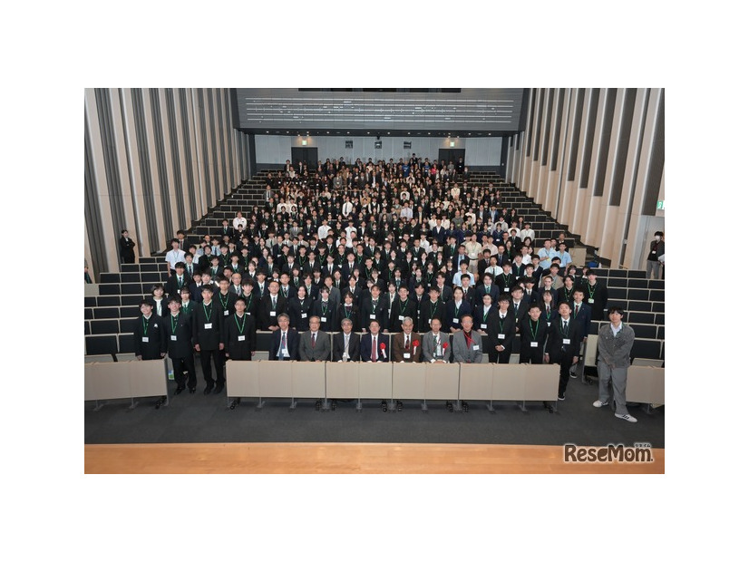 参加者全員の集合写真