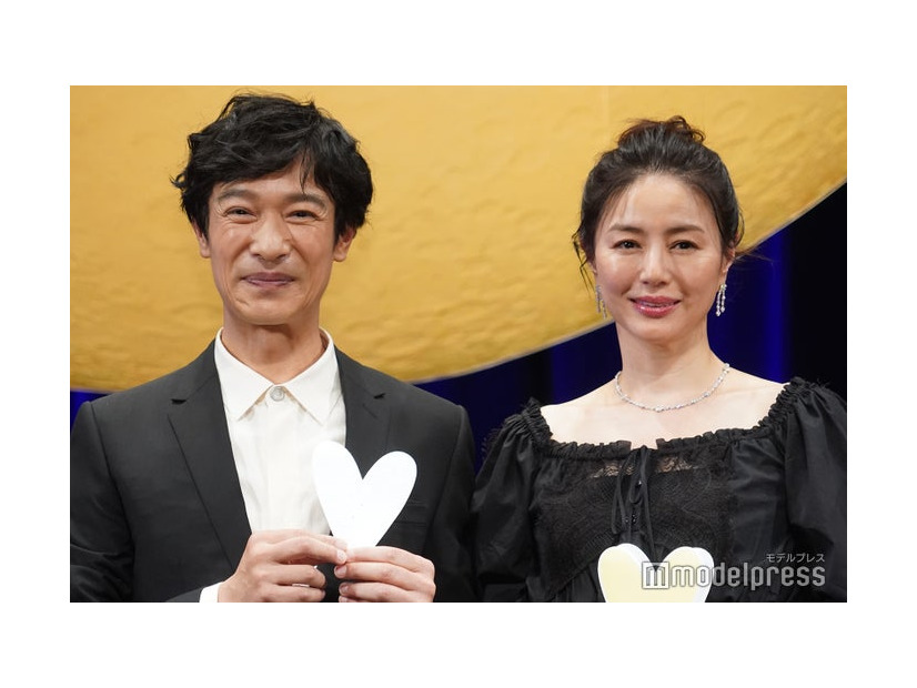 映画「平場の月」完成披露試写会に出席した堺雅人、井川遥（C）モデルプレス