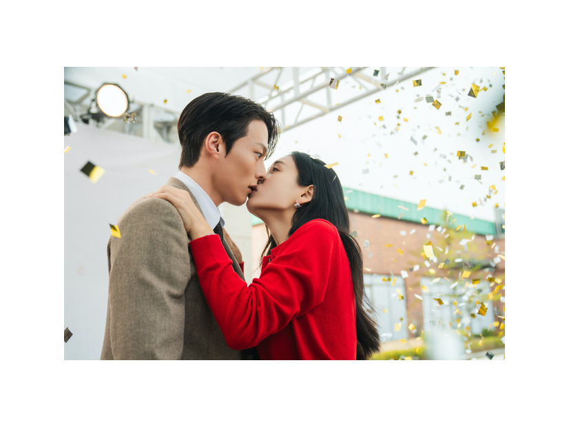 Netflixシリーズ「ダイナマイト・キス」11月12日独占配信