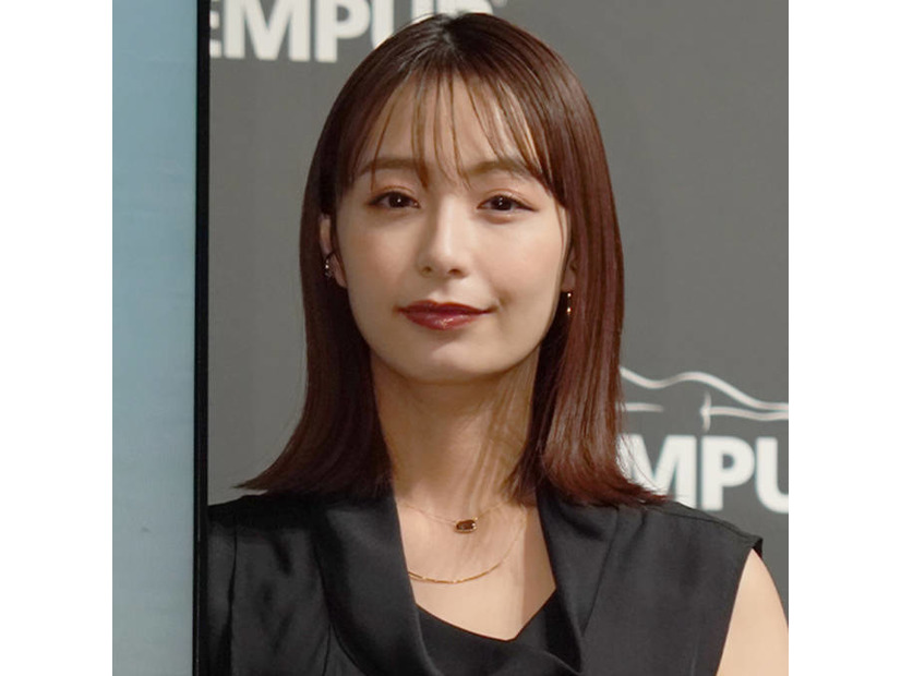 宇垣美里、コンビニでまとめ買い♪「めちゃくちゃハマってる」“もっちり”食感お菓子