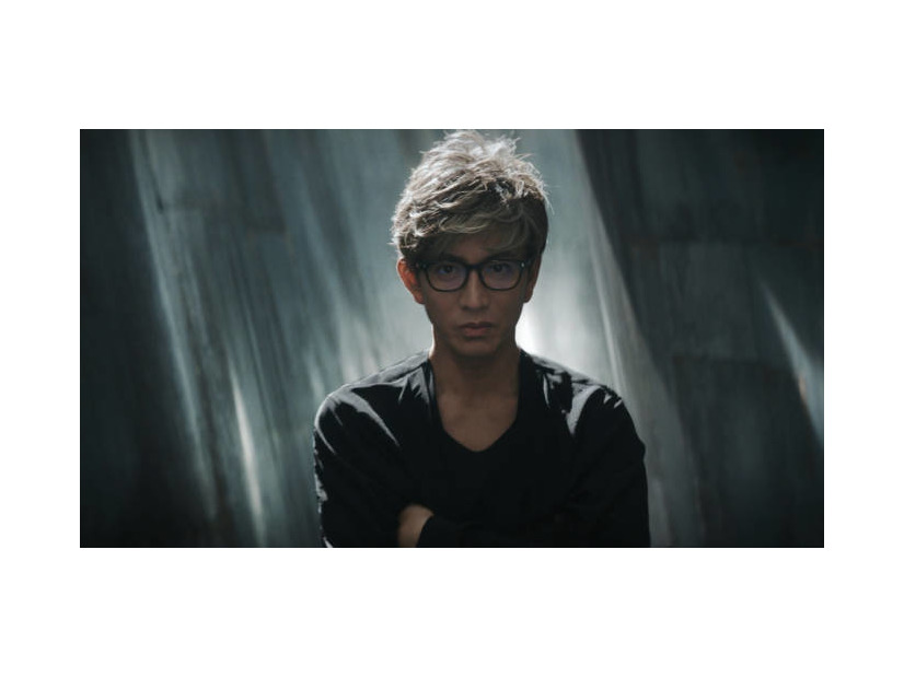 木村拓哉、大人の余裕たっぷりのメガネ姿を披露！スタイリッシュかつ自然体なライフスタイルを体現