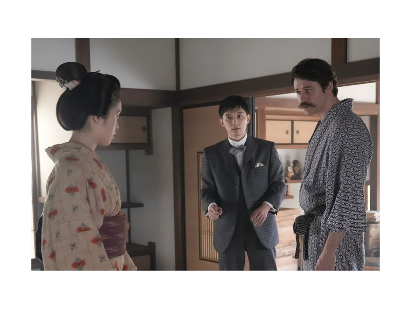 高石あかり、吉沢亮、トミー・バストウ「ばけばけ」第31話（C）NHK