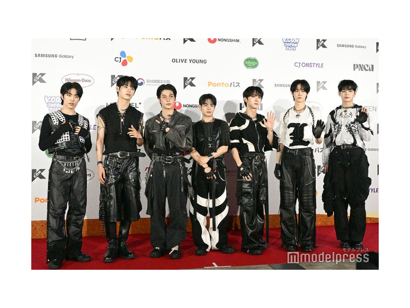 EVNNE／パク・ジフ、イ・ジョンヒョン、パク・ハンビン、ケイタ、ユ・スンオン、チ・ユンソ、ムン・ジョンヒョン（C）モデルプレス