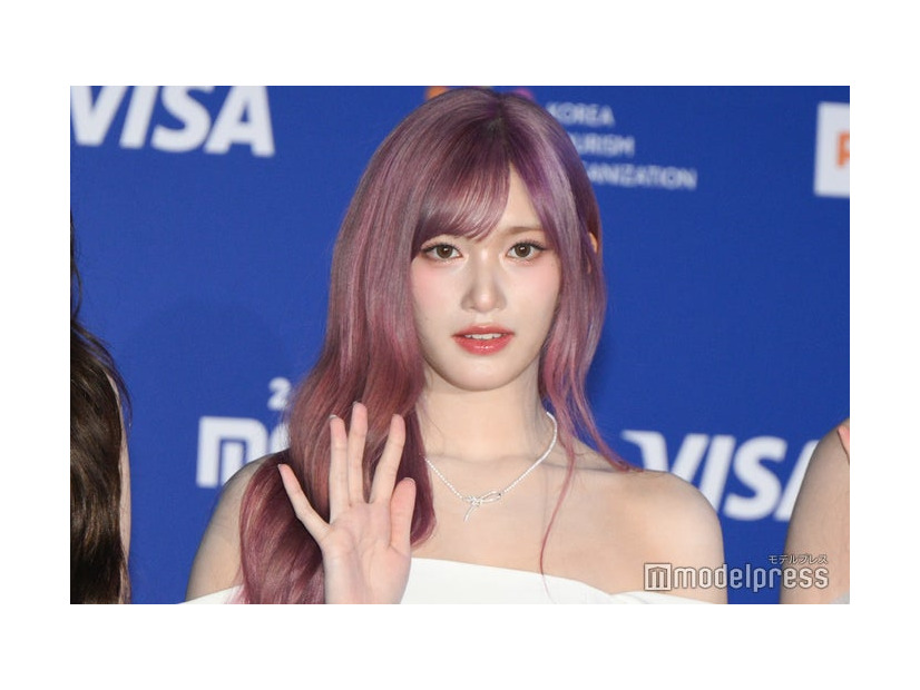 イソ（C）モデルプレス