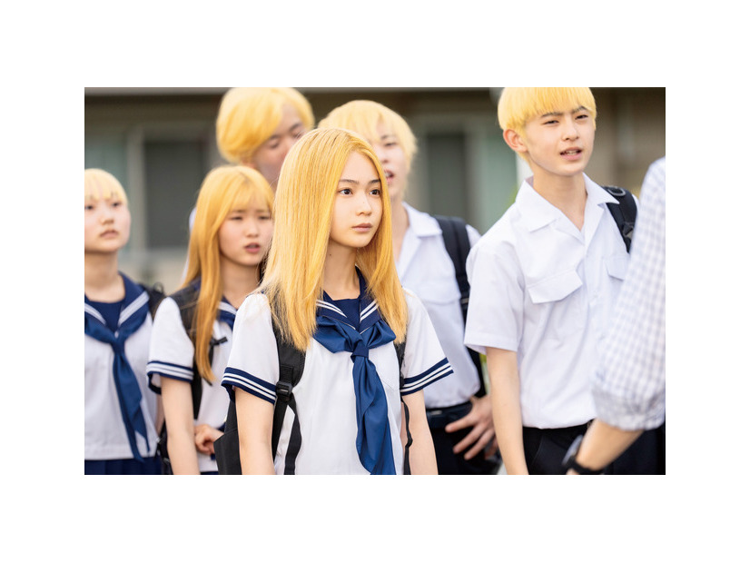 『金髪』©2025 「金髪」製作委員会