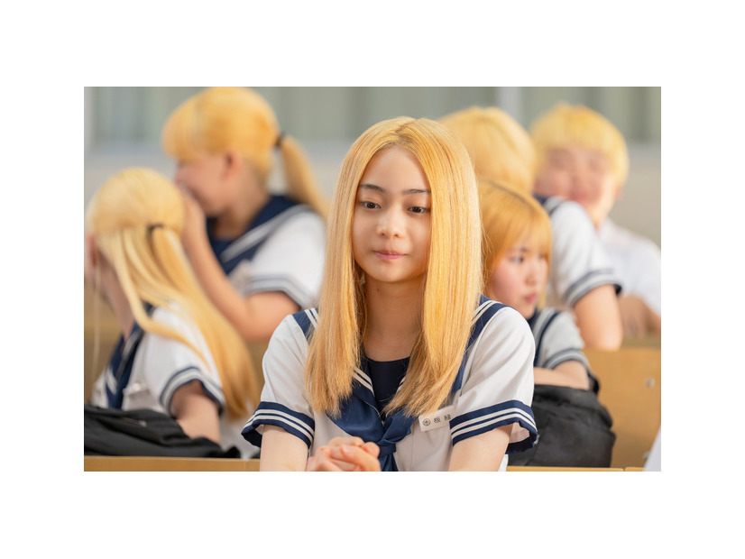 『金髪』©2025 「金髪」製作委員会